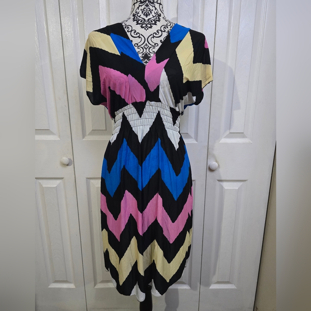 NWT Romantic Sini Colorful Chevron Print Dolman Sleeve V-Neck Dress Size XL